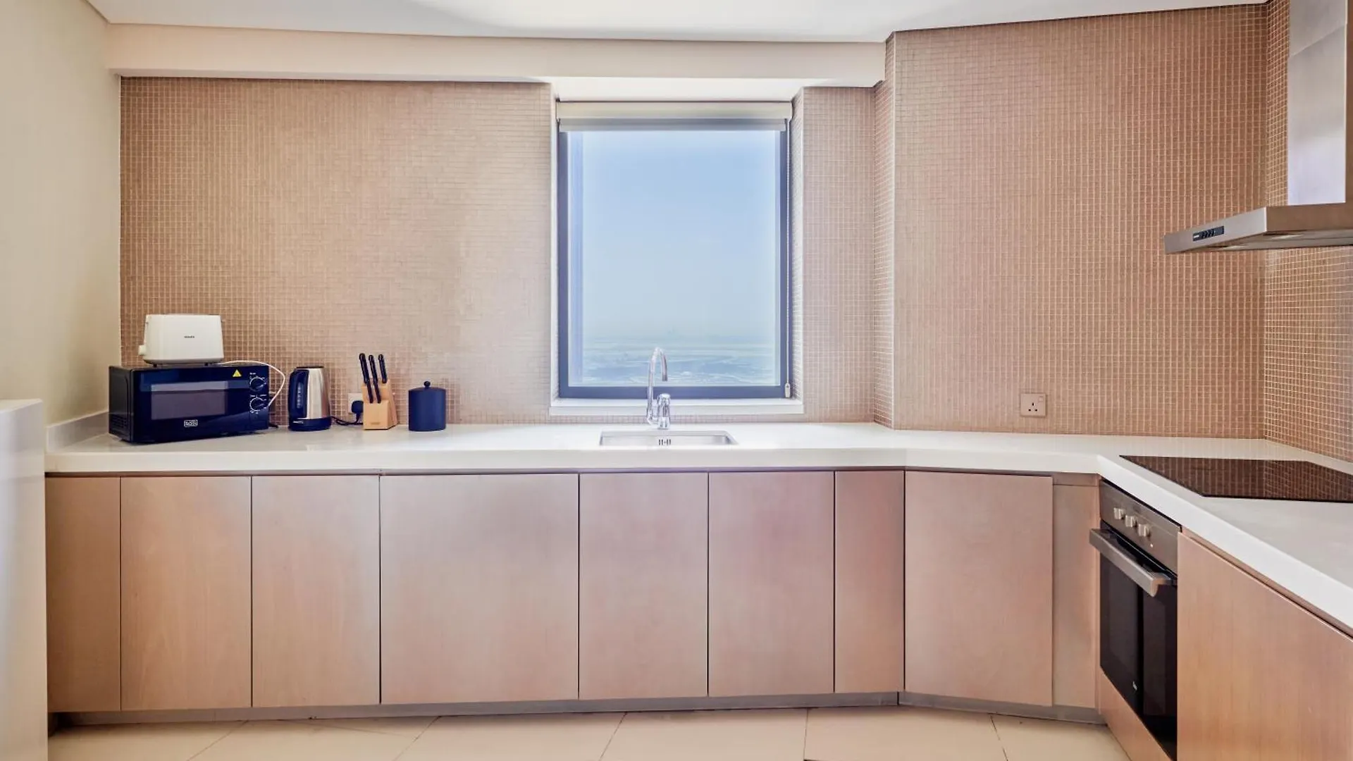 Apartment Spacious 3Bhk In Paramount Tower B With Stunning Views-6204 Dubai