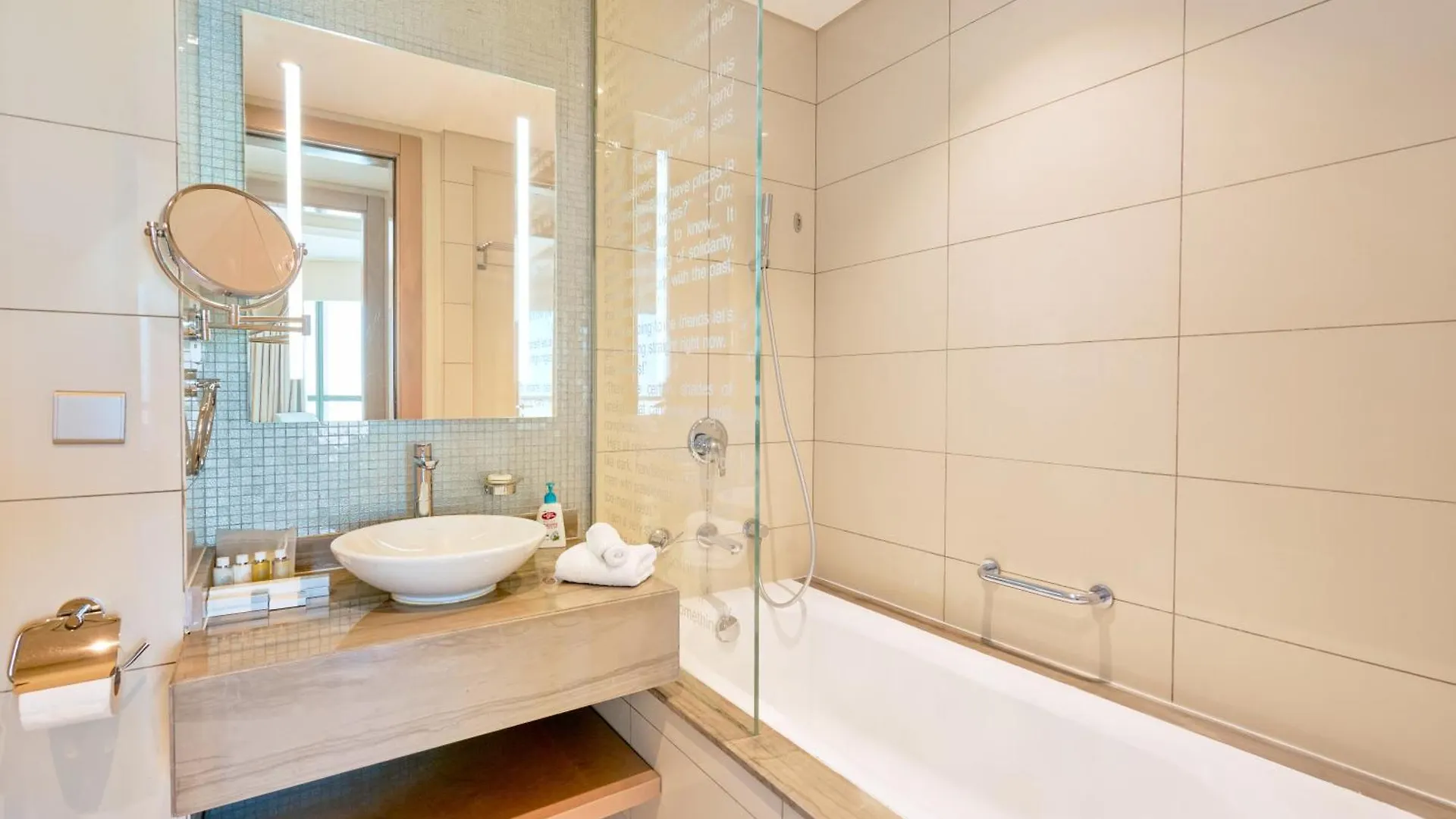 Spacious 3Bhk In Paramount Tower B With Stunning Views-6204 Dubai 0*,  United Arab Emirates