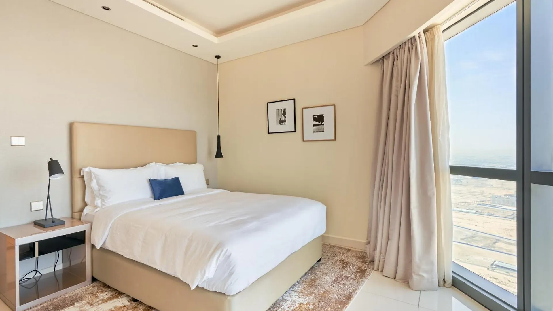 Apartment Spacious 3Bhk In Paramount Tower B With Stunning Views-6204 Dubai