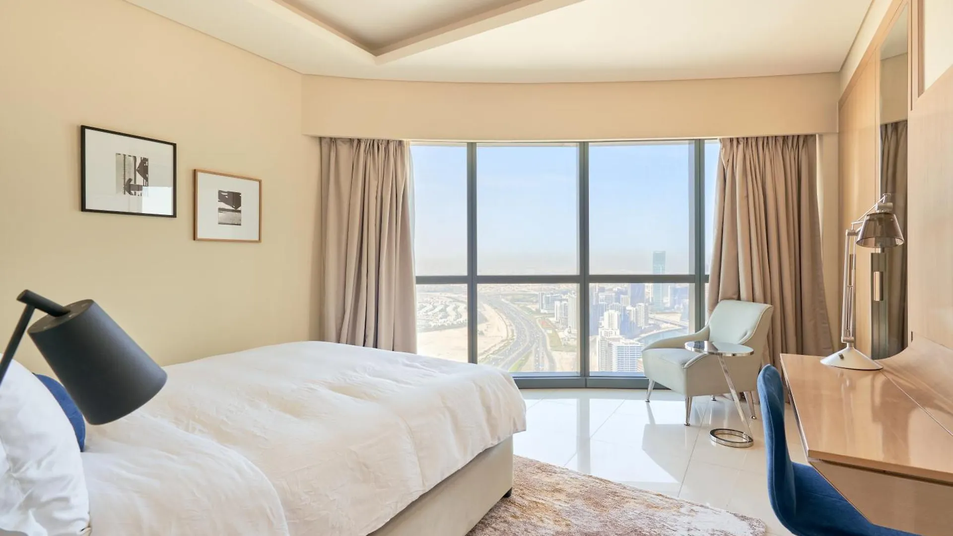 Apartment Spacious 3Bhk In Paramount Tower B With Stunning Views-6204 Dubai United Arab Emirates